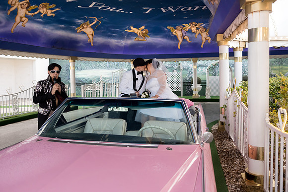 Tunnel of Love Wedding & Vow Renewal Photography | Las Vegas