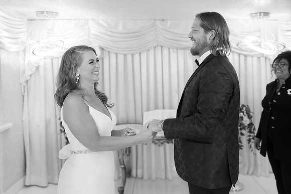Little White Chapel Wedding & Vow Renewal Photography | Las Vegas