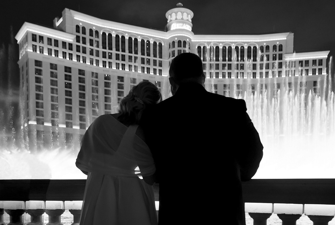 Bellagio Chauffeured Photo Shoot | Bellagio Fountains Las Vegas