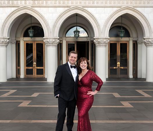 Las Vegas Anniversary Photo Shoots | Romantic Couple Photography