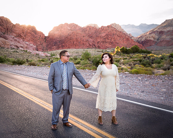 Calico Basin Photo Shoots & Weddings | Red Rock Canyon, Las Vegas