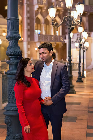 Las Vegas Anniversary Photo Shoots | Romantic Couple Photography