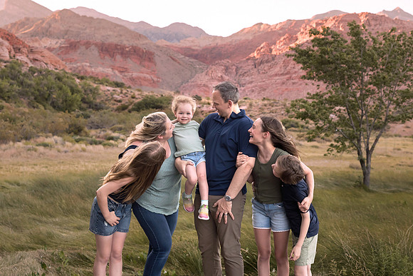 Las Vegas Family Photo Shoots | Professional Family Photography