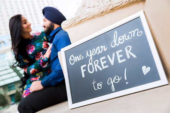 Las Vegas Anniversary Photo Shoots | Romantic Couple Photography
