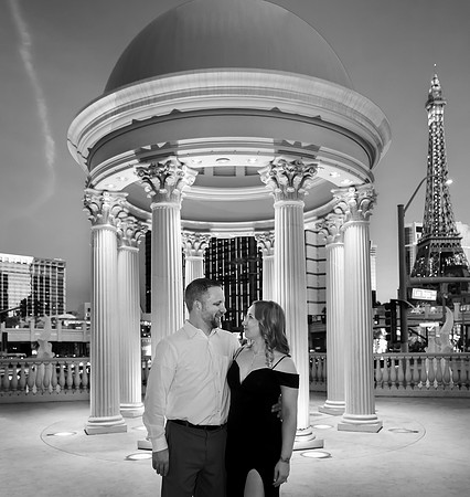 Las Vegas Anniversary Photo Shoots | Romantic Couple Photography