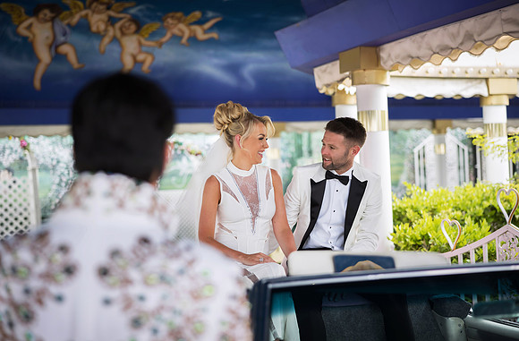 Tunnel of Love Wedding & Vow Renewal Photography | Las Vegas