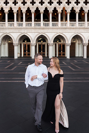 Las Vegas Anniversary Photo Shoots | Romantic Couple Photography