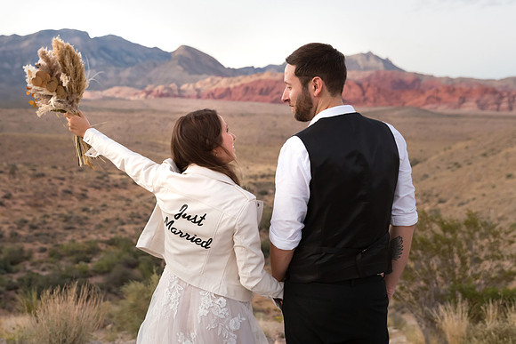 Red Rock Canyon Photo Shoots | Las Vegas Desert Photography
