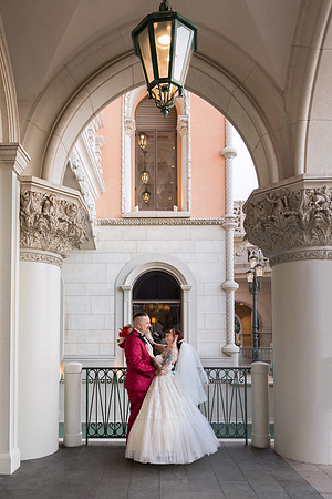 North Strip Walking Photo Shoot | Caesars Palace & The Venetian