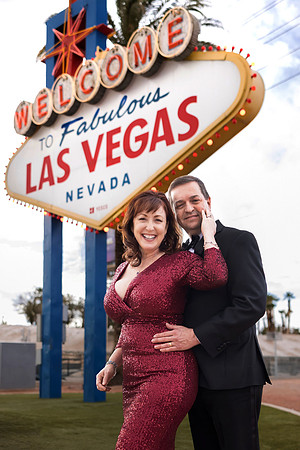 Las Vegas Anniversary Photo Shoots | Romantic Couple Photography