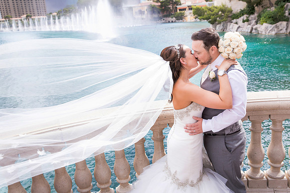 Bellagio Chauffeured Photo Shoot | Bellagio Fountains Las Vegas