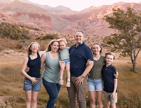 Calico Basin Photo Shoots & Weddings | Red Rock Canyon, Las Vegas
