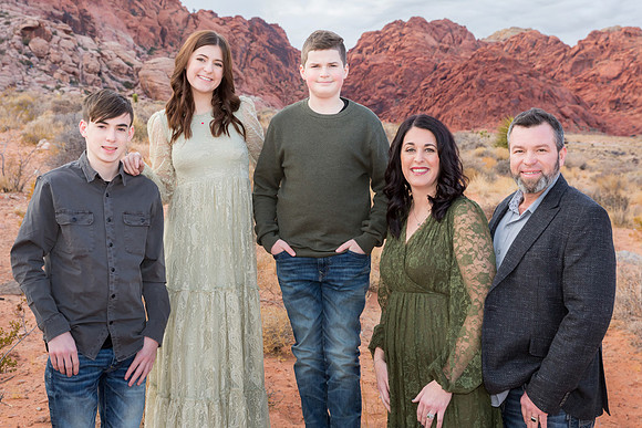Calico Basin Photo Shoots & Weddings | Red Rock Canyon, Las Vegas