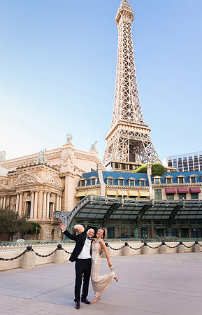 Vow Renewal Photography | Las Vegas Strip & Ceremony Options